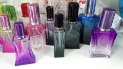 Косметика, парфюмерия и флаконы от RENI, фото с разбора